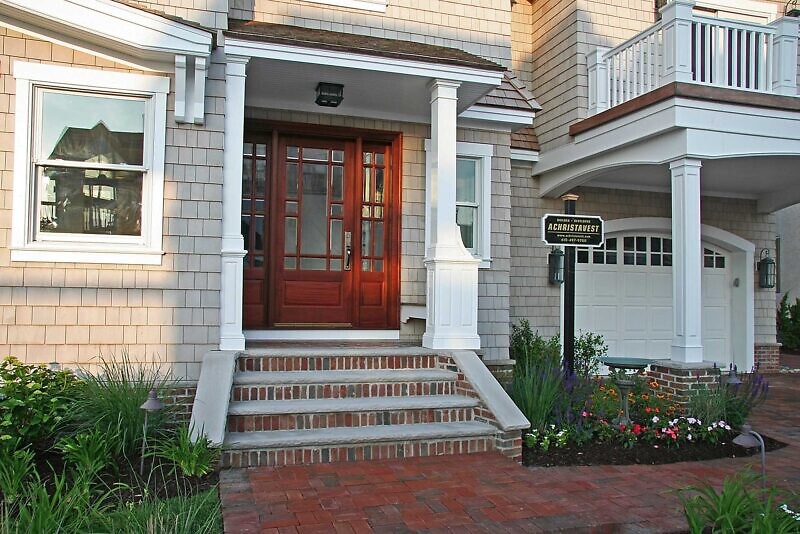 104 Pelham Ave