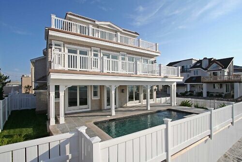 104 S. Pelham Ave.
